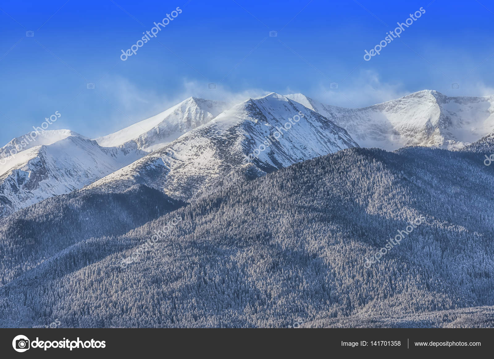 Belle Montagne Di Paesaggio Foto Stock C Baronb