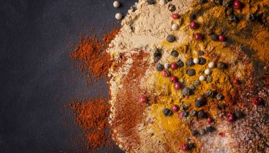 çeşitli baharatlar 