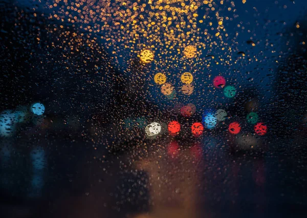 Ingorghi stradali sotto la pioggia — Foto Stock