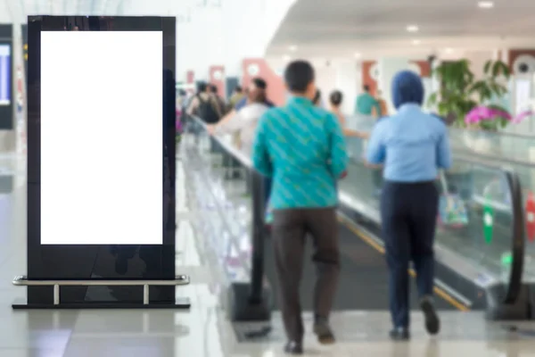 Cartelera Publicitaria Blanco Fondo Del Aeropuerto Gran Anuncio Lcd — Foto de Stock