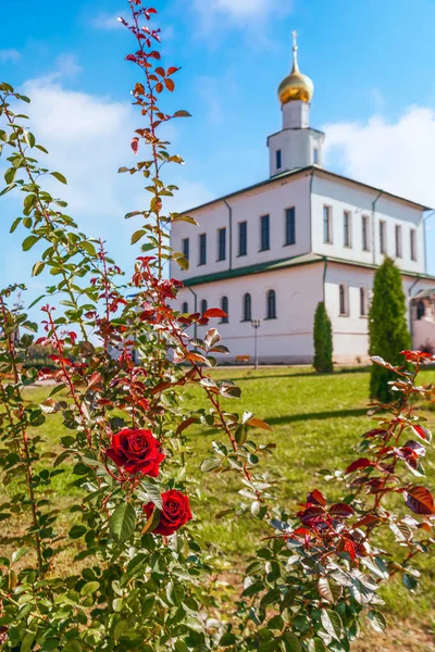 La Catedral de Epifanía en Staro Golutvin monasterio.Kolomna.Mosco — Foto de Stock