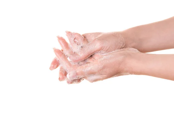 Női ujjak szappanhabban, közelről. Kaukázusi nő alaposan mossa a kezét, elszigetelt fehér. — Stock Fotó