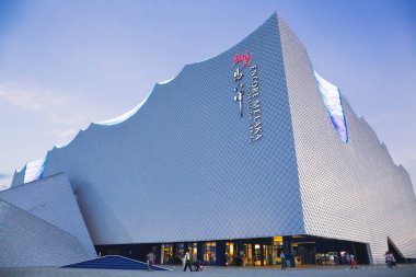 Melaka, Malezya - 26 Temmuz 2019: Encore Melaka, modern amaçla inşa edilmiş Melaka temalı etkileyici bir kültürel şarkı ve dans performansıdır..