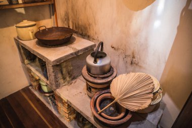 Melaka, Malezya - 28 Temmuz 2019: Melaka Müzesi, Jonker Caddesi 'nde, geleneksel Çin eczanesi, terzi dükkanı, çay salonu, sinema ve daha pek çok şeyin yer aldığı 50-70' ler arasında eski bir antika müzesidir..