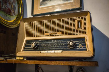 Melaka, Malezya - 28 Temmuz 2019: Melaka Müzesi, Jonker Caddesi 'nde, geleneksel Çin eczanesi, terzi dükkanı, çay salonu, sinema ve daha pek çok şeyin yer aldığı 50-70' ler arasında eski bir antika müzesidir..