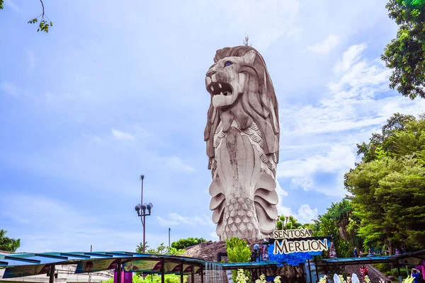 Sentosa Merlion Byla Navržena Australským Sochařem Jamesem Martinem Postavena Roce — Stock fotografie