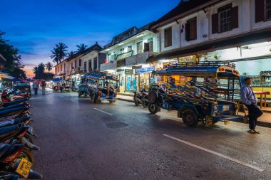 Luang Prabang Street yürüyüş