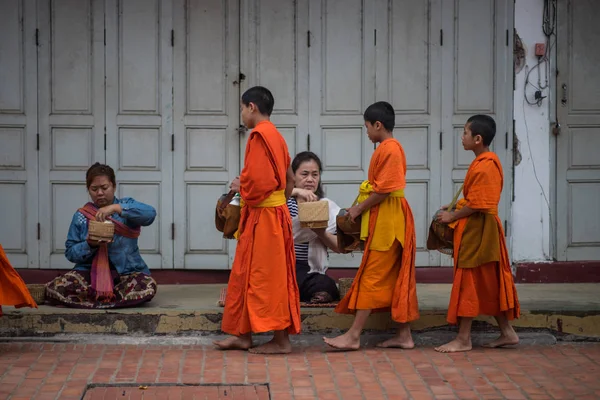 Mensen van Luang Prabang — Stockfoto