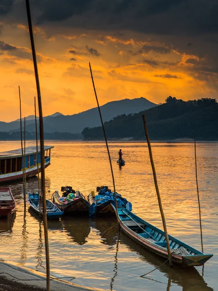 Barcos Turísticos Río Mekong Luang Prabang Laos — Foto de Stock