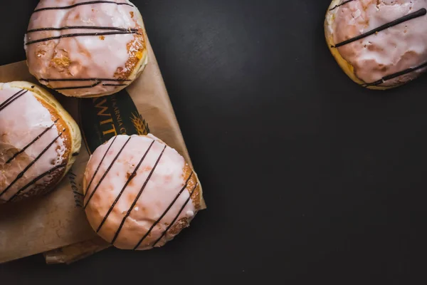 Flat Lay Polish Paczki Donuts Con Espacio Negativo Fotografía Alimentos — Foto de Stock