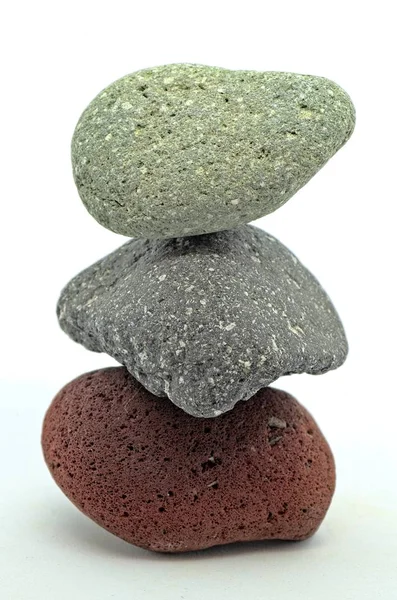 Σωρός Από Χρωματιστά Ηφαιστειακά Πετρώματα Σημάδι Ισορροπίας — Φωτογραφία Αρχείου