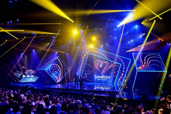 Kyiv, Ukrayna - 08 Şubat 2020: Eurovision-2018 Eurovision seçmeleri sırasında Ukrayna 'dan Logo Eurovision ile Sahne