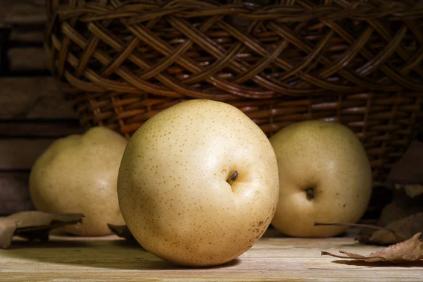 Pera fresca e succosa . — Foto Stock