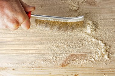 Tel el fırça ahşap işleme.