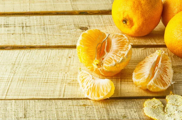 The oranges are lying on the table — Stock Photo, Image