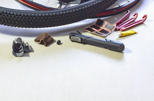 Accesorios Para Pegar Cámaras Bicicleta Perforadas — Foto de Stock