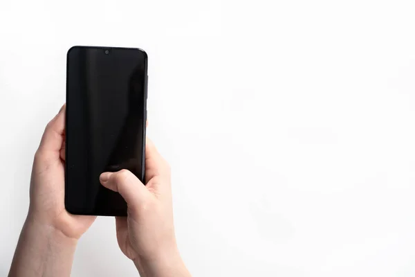 Jonge Vrouw Die Apps Gebruikt Een Mobiele Touchscreen Smartphone Concept Stockfoto