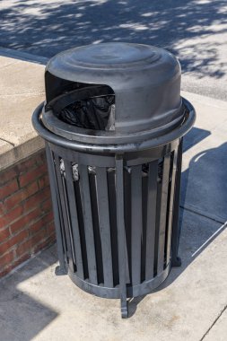 Açık çöp Receptical