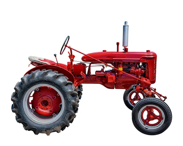 Horizontální Záběr Retro Červeného Traktoru Bílém Pozadí Kopírovat Prostor — Stock fotografie