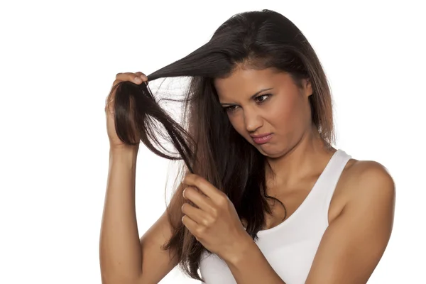 Mulher com cabelo danificado — Fotografia de Stock