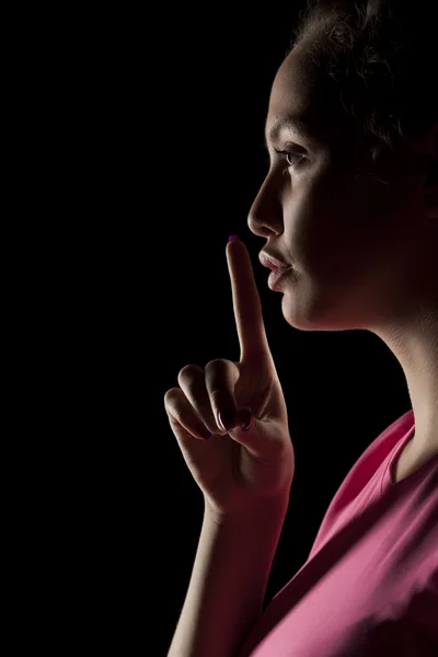 Mujer haciendo gesto silencioso — Foto de Stock
