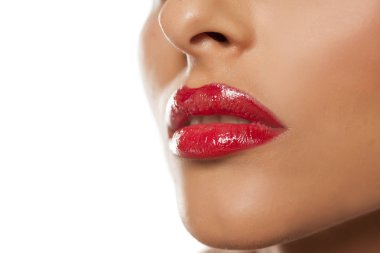 Kırmızı ruj dudakları