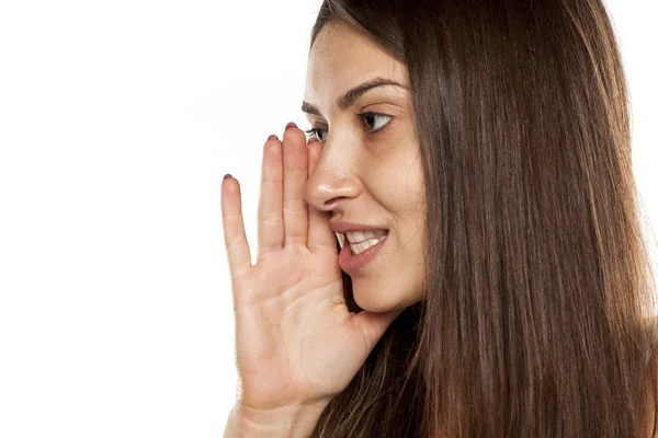 Jovem Mulher Sussurrando — Fotografia de Stock