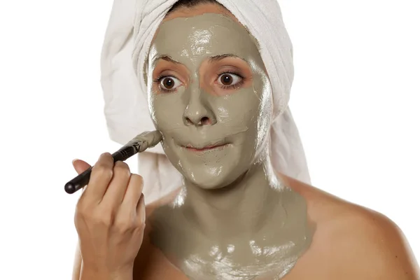 Žena s bahenní maska — Stock fotografie