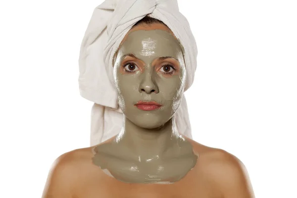 Kobieta z maska błotna — Zdjęcie stockowe