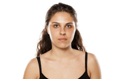 kadın makyaj olmadan