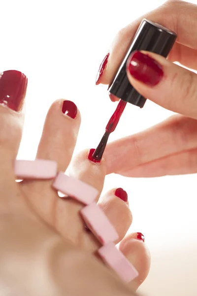 Toe nails polishing — Stock Photo, Image