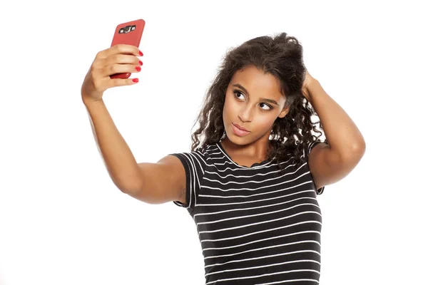 Chica haciendo selfie — Foto de Stock
