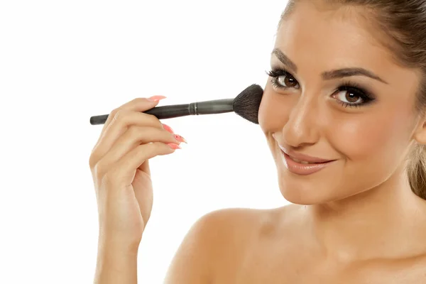 Young Beautiful Woman Applying Blush Brush — Stock Photo, Image