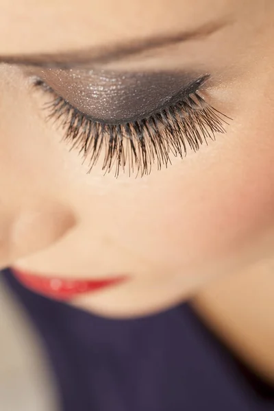 Kirpik Uzantıları Closeup Yanlış Eyelashes — Stok fotoğraf