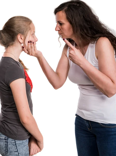 Moeder schreeuwen op haar tienerdochter — Stockfoto