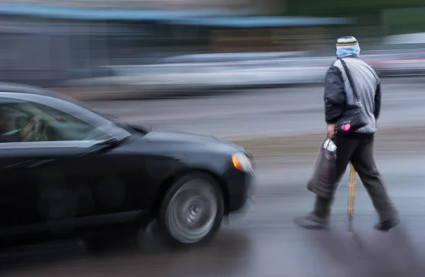 Dangerous situation on city road — Stock Photo, Image