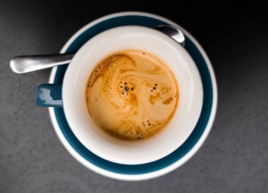  Bir fincan taze espresso.