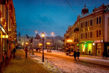 Uzhhorod, Ukrayna - 02 Aralık 2019: Keşif sonrası Petefi Meydanı