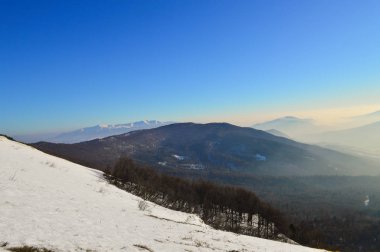 Karpat Dağları, güneşli bir günde