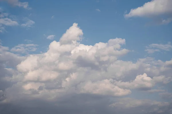 Fondo Natural Abstracto Con Nubes Hermoso Cielo Con Nubes — Foto de Stock