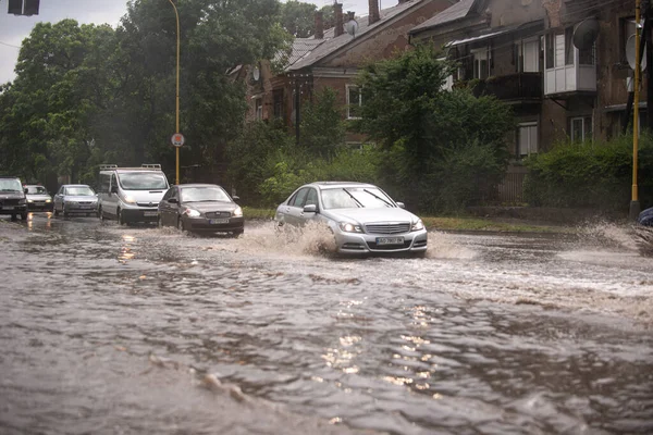 Uzhorod Ukraine Temmuz 2019 Uzhhorod Ukrayna Şiddetli Yağmur Şiddetli Yağmurlardan — Stok fotoğraf