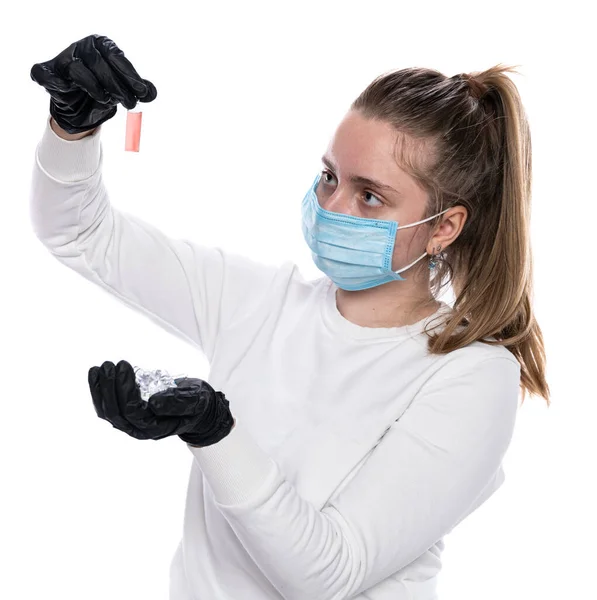 Salud Concepto Médico Chica Con Guantes Protectores Máscara Sosteniendo Ampollas —  Fotos de Stock