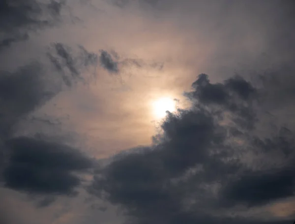 Fondo Naturaleza Dramáticas Nubes Cielo Antes Tormenta — Foto de Stock