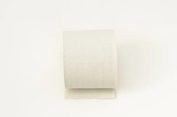 Rollo de papel higiénico sobre fondo blanco.Estilo minimalista . —  Fotos de Stock