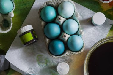 Renkli Paskalya yumurta se