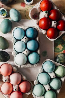 Renkli Paskalya yumurta se
