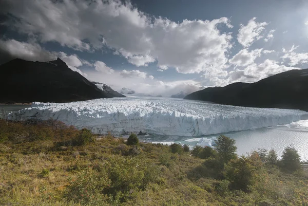 Vista Incrível Glaciar Perito Moreno Sistema Passarela Construído Para Turista — Fotografia de Stock