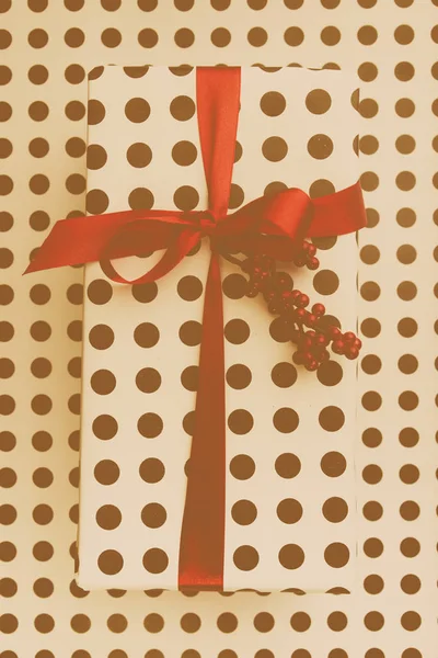 Envoltura del paquete de Navidad — Foto de Stock