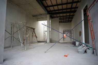 Yapım aşamasındaki evin iç mimari modern tasarımı.