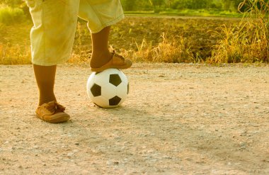Futbol filtreli eski tonu çal.